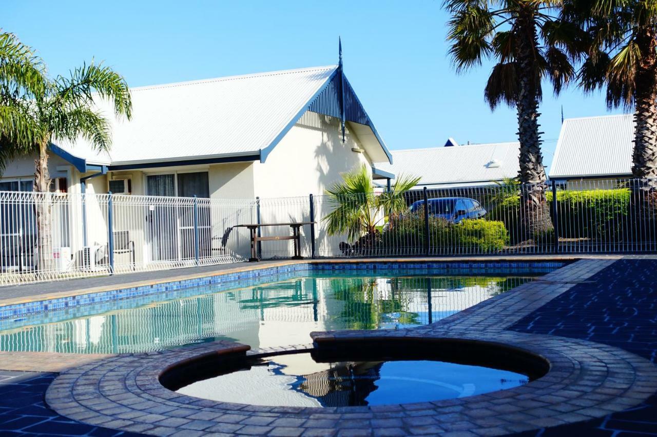 Torquay Tropicana Motel Buitenkant foto